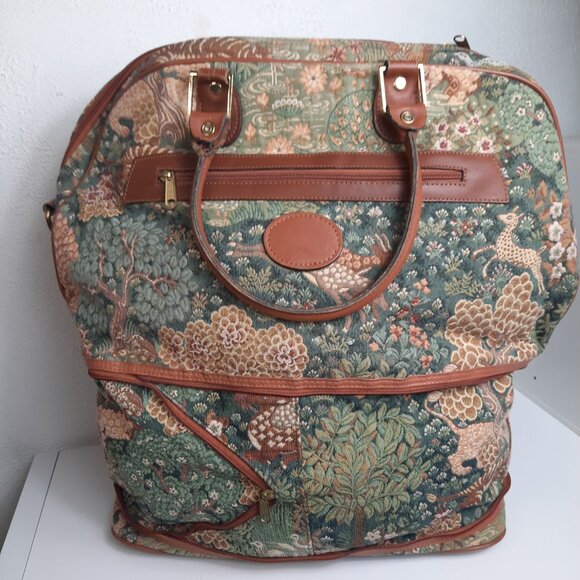 Vintage Expandable Tapestry Bag Overnight Bag  Tote Pegasus Cottagecore Floral - Picture 6 of 16